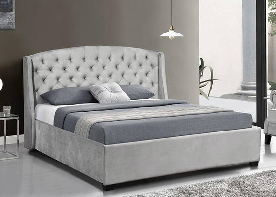 Gepolstertes Wingback-Sperrholz-Bett gestalten dunklen Grey Velvet Wing Headboard Queen-König