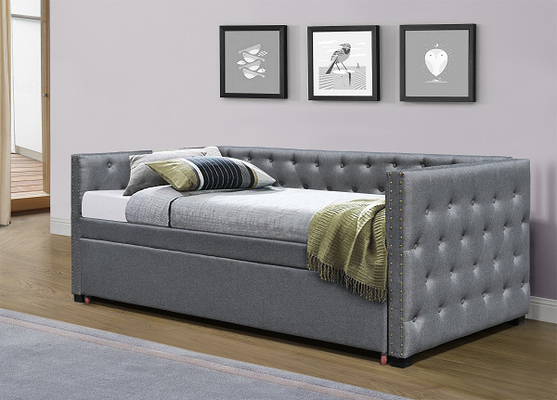 Gepolsterter Daybed der natürlichen Größe Samt Ausziehbett einzelnes Chesterfield Grey Plush ausziehen