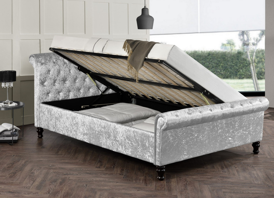 Chesterfield-Ottoman-Schlittenbett aus weichem Samt mit hydraulischen Kolben und großem Stauraum
