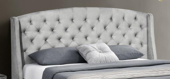 Gepolstertes Wingback-Sperrholz-Bett gestalten dunklen Grey Velvet Wing Headboard Queen-König
